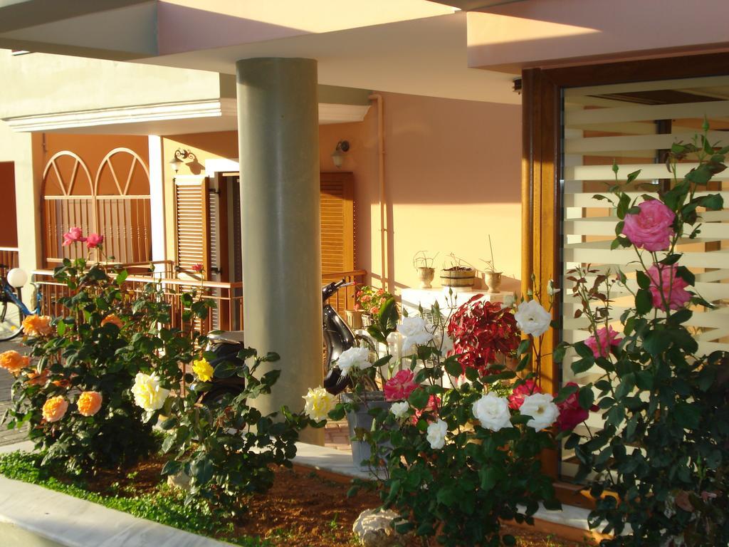 Hotel Anastazia Poros  Luaran gambar