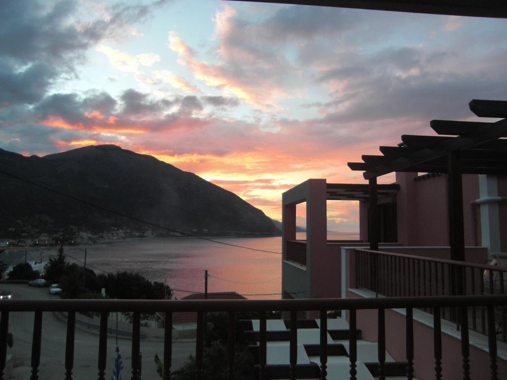 Hotel Anastazia Poros  Luaran gambar
